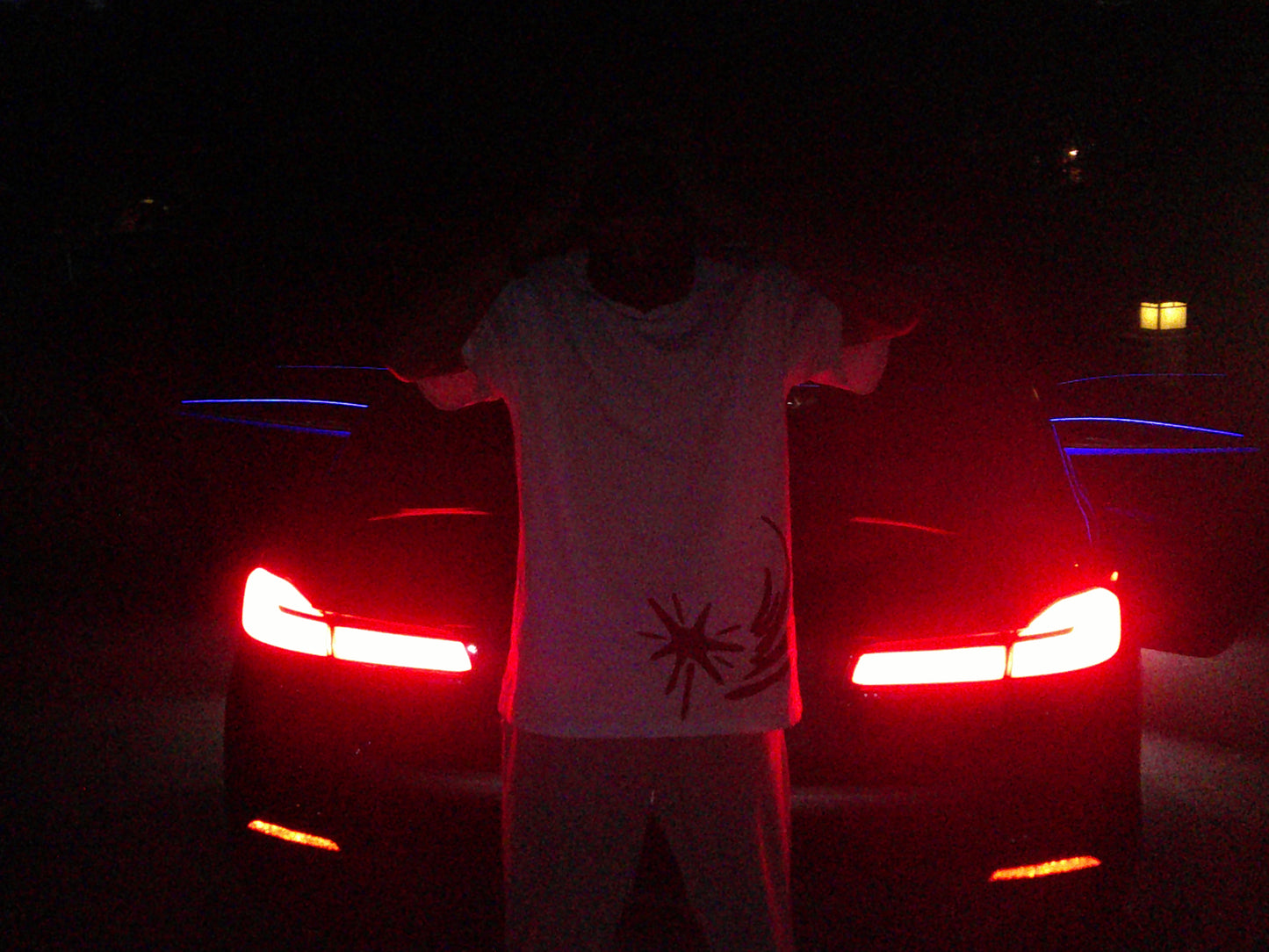 Shooting ScalStar Tee